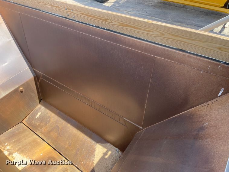 image for item MJ9586 2012 Manac SBD40  bottom dump trailer