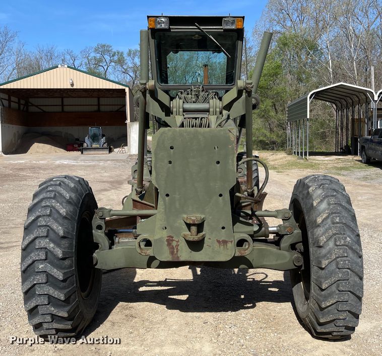 image for item MJ9617 1987 Champion 710A  motor grader