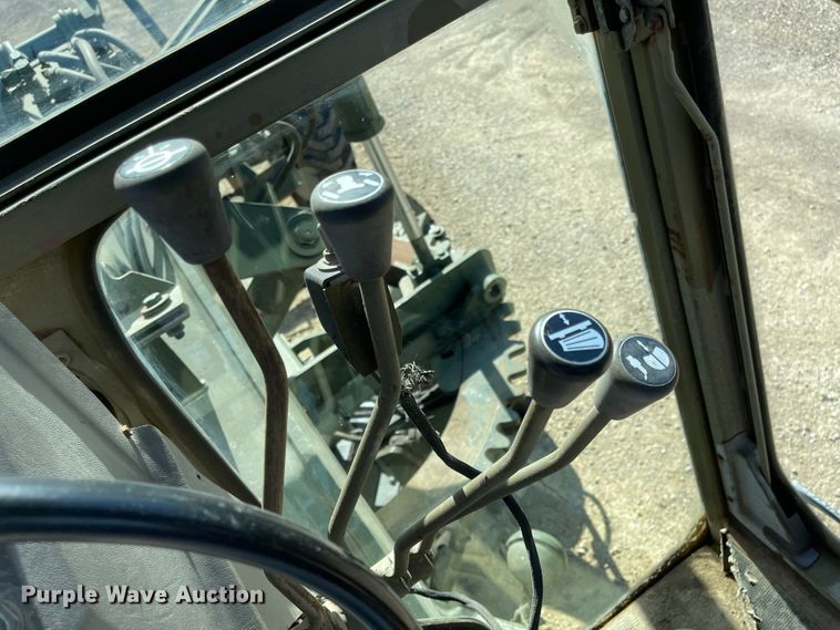 image for item MJ9617 1987 Champion 710A  motor grader