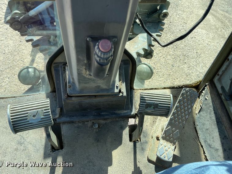 image for item MJ9617 1987 Champion 710A  motor grader