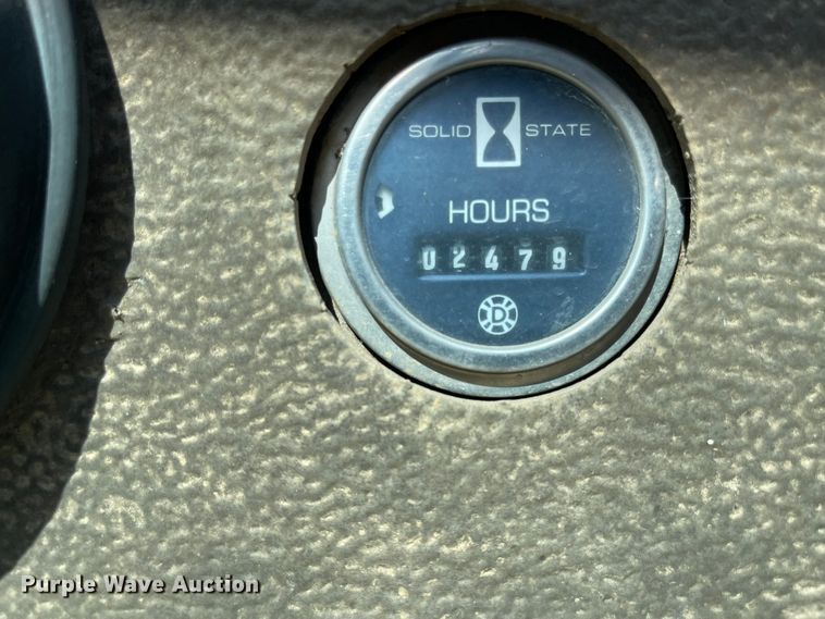 image for item MJ9617 1987 Champion 710A  motor grader