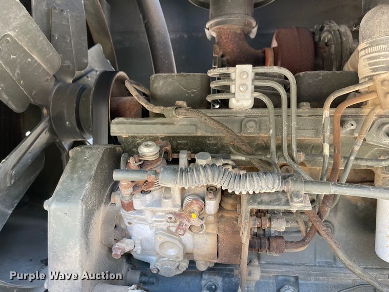 image for item MJ9617 1987 Champion 710A  motor grader