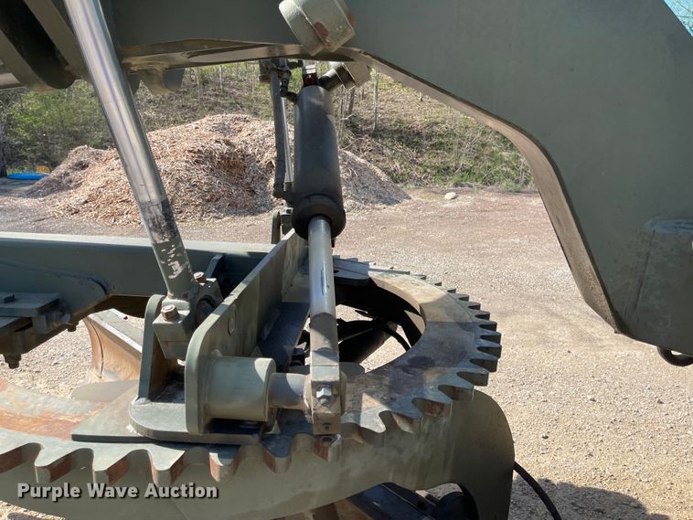 image for item MJ9617 1987 Champion 710A  motor grader