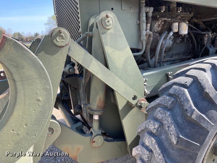 image for item MJ9617 1987 Champion 710A  motor grader