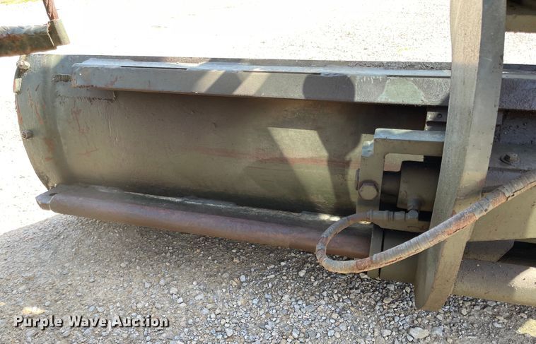 image for item MJ9617 1987 Champion 710A  motor grader