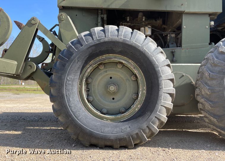 image for item MJ9617 1987 Champion 710A  motor grader