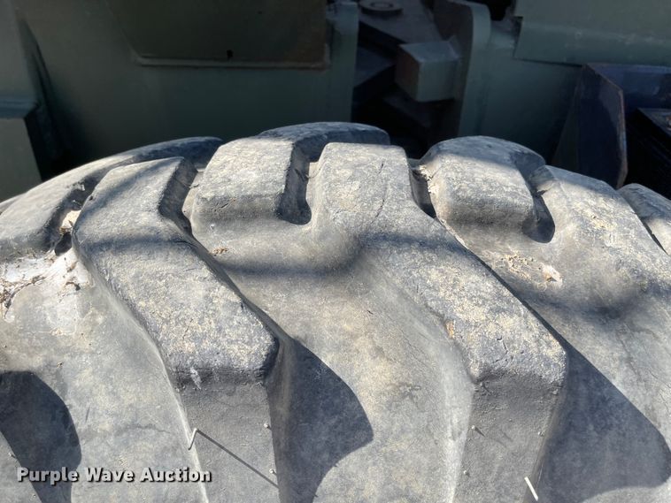 image for item MJ9617 1987 Champion 710A  motor grader