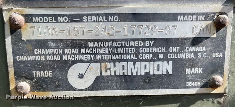 image for item MJ9617 1987 Champion 710A  motor grader
