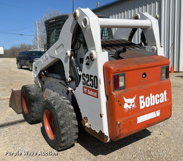 image for item MJ9618 2008 Bobcat S250  skid steer loader