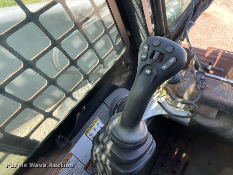 image for item MJ9618 2008 Bobcat S250  skid steer loader