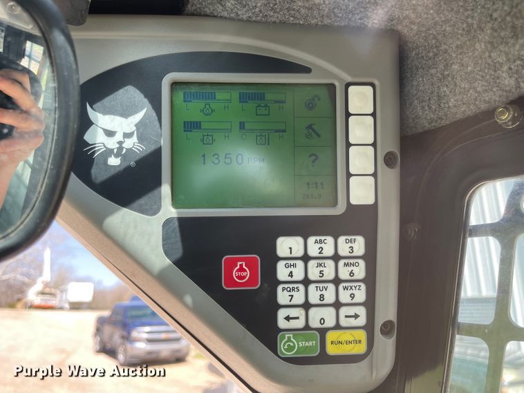 image for item MJ9618 2008 Bobcat S250  skid steer loader