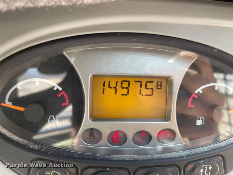 image for item MJ9618 2008 Bobcat S250  skid steer loader