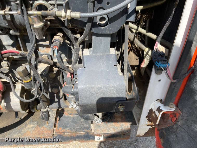 image for item MJ9618 2008 Bobcat S250  skid steer loader