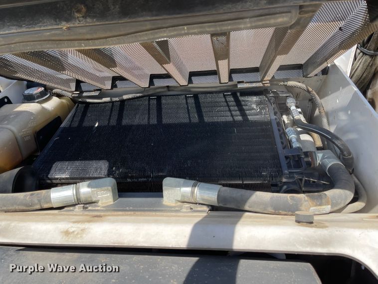 image for item MJ9618 2008 Bobcat S250  skid steer loader