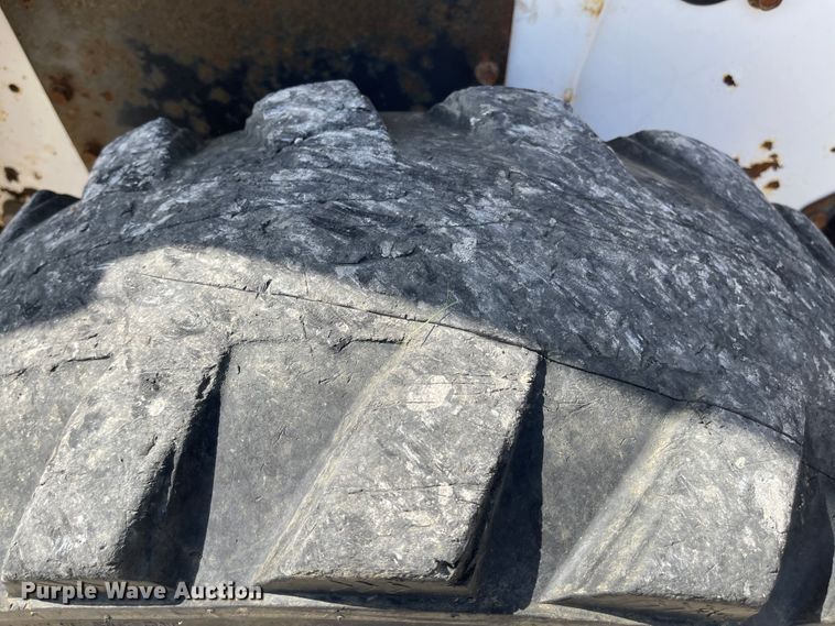 image for item MJ9618 2008 Bobcat S250  skid steer loader