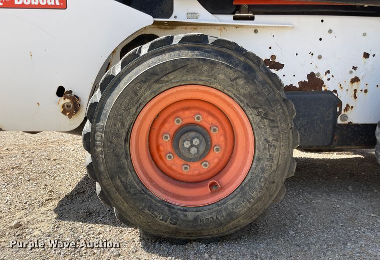image for item MJ9618 2008 Bobcat S250  skid steer loader