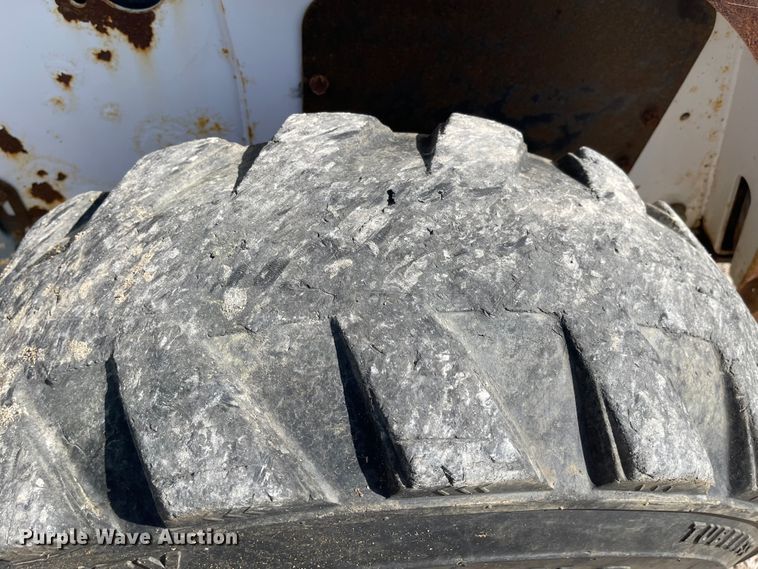 image for item MJ9618 2008 Bobcat S250  skid steer loader