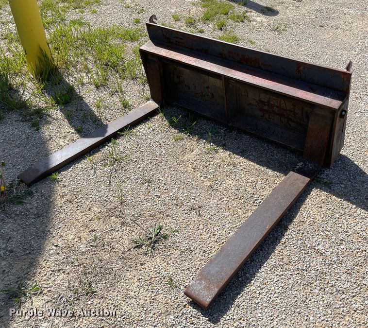 image for item MJ9618 2008 Bobcat S250  skid steer loader