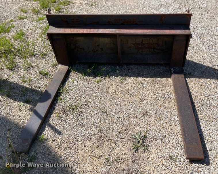 image for item MJ9618 2008 Bobcat S250  skid steer loader