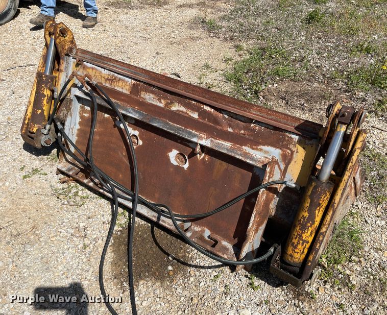 image for item MJ9618 2008 Bobcat S250  skid steer loader