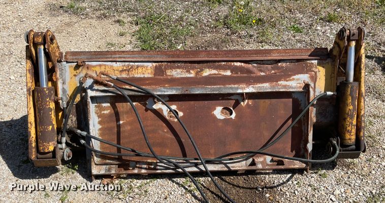 image for item MJ9618 2008 Bobcat S250  skid steer loader