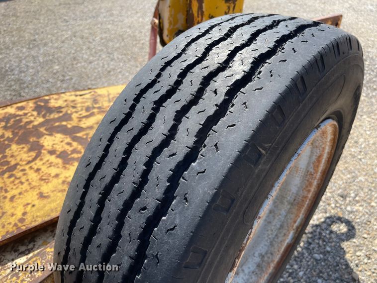 image for item MJ9619 1986 Wisconsin  tilt deck equipment trailer