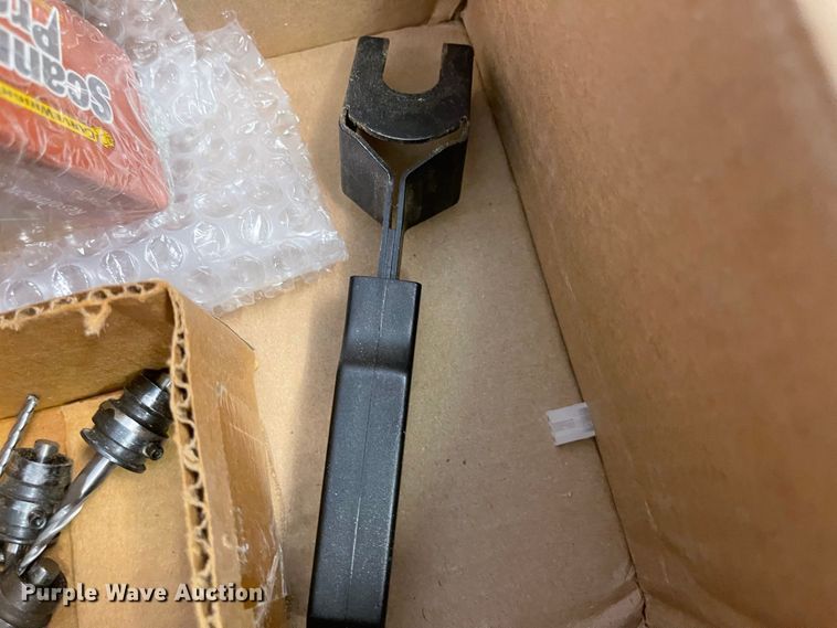 image for item MJ9644 Carvewright  wood carving system