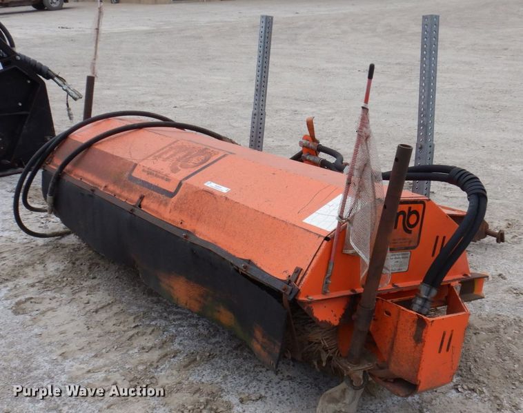 image for item MU9546 M-B  7' W broom