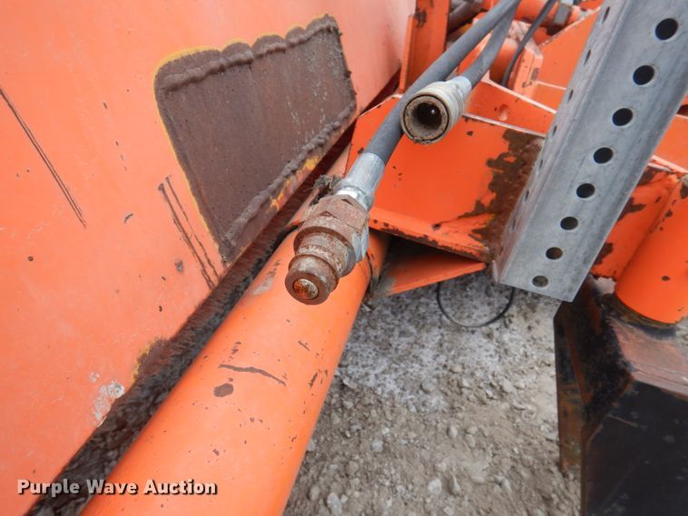 image for item MU9546 M-B  7' W broom