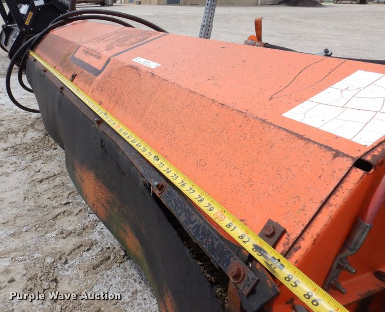 image for item MU9546 M-B  7' W broom