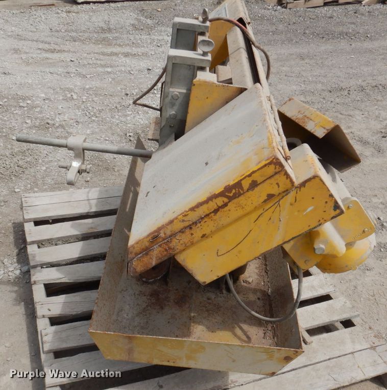 image for item MU9547 W.F. Wells & Sons A-7  band saw