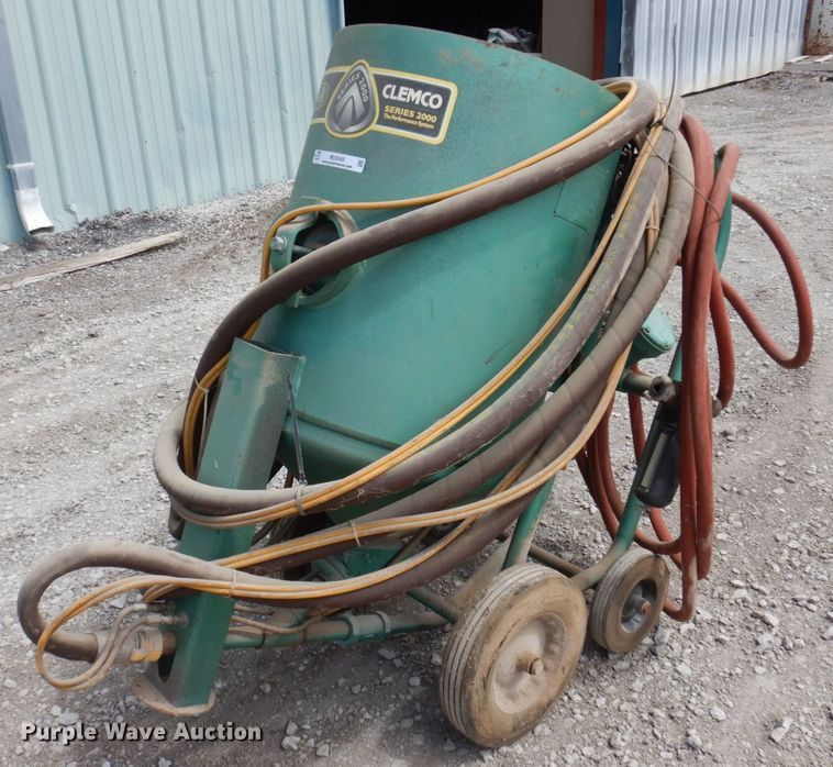 image for item MU9549 1999 Clemco 2024  sand blaster