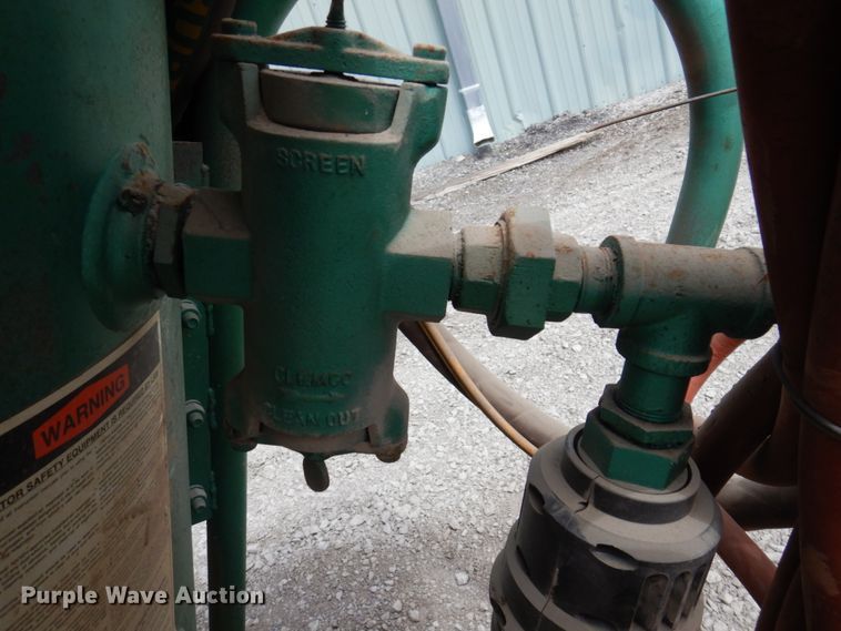 image for item MU9549 1999 Clemco 2024  sand blaster