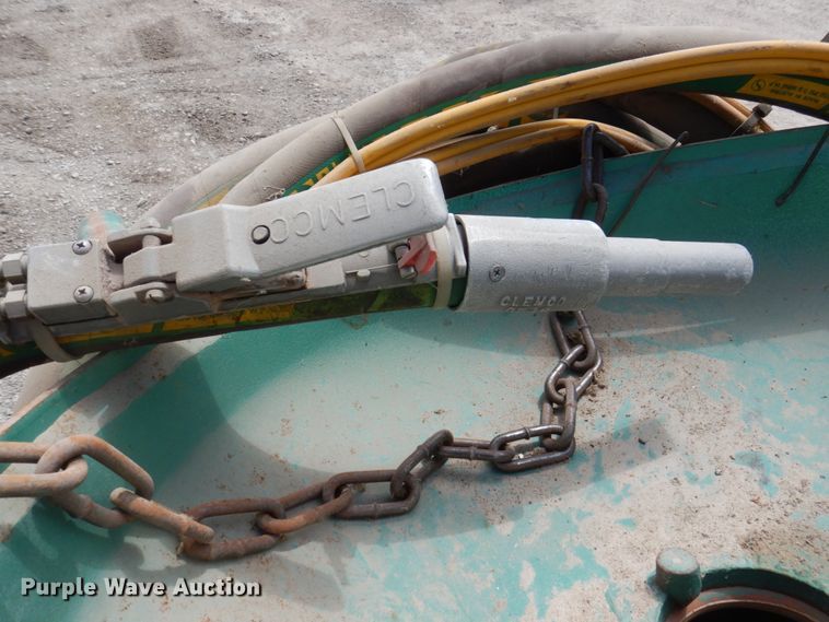 image for item MU9549 1999 Clemco 2024  sand blaster