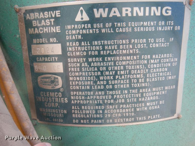 image for item MU9549 1999 Clemco 2024  sand blaster