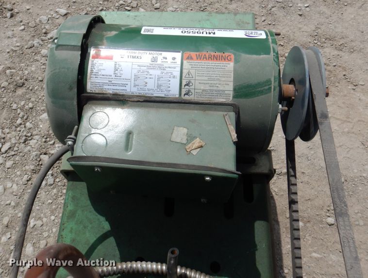 image for item MU9550 1969 Speedaire  air compressor