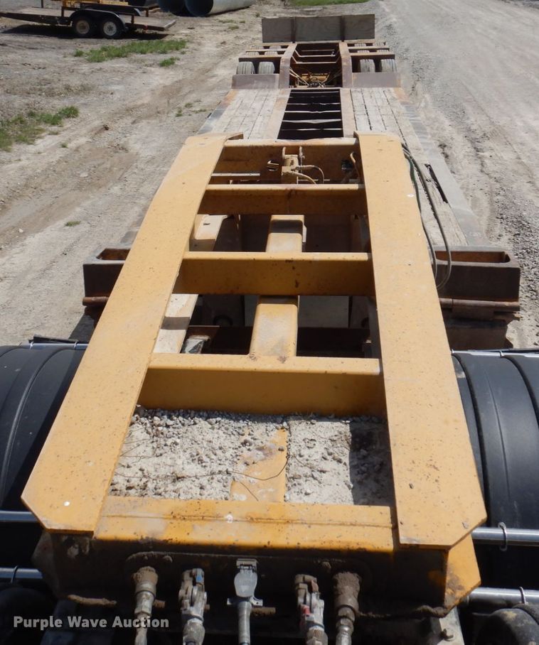 image for item MU9551 1999 Trail King TK80HDG  lowboy equipment trailer