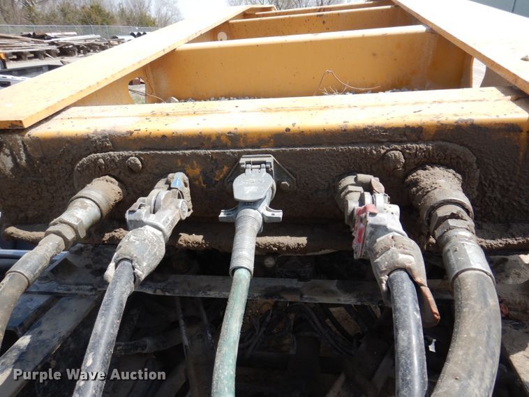 image for item MU9551 1999 Trail King TK80HDG  lowboy equipment trailer