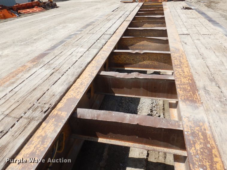 image for item MU9551 1999 Trail King TK80HDG  lowboy equipment trailer