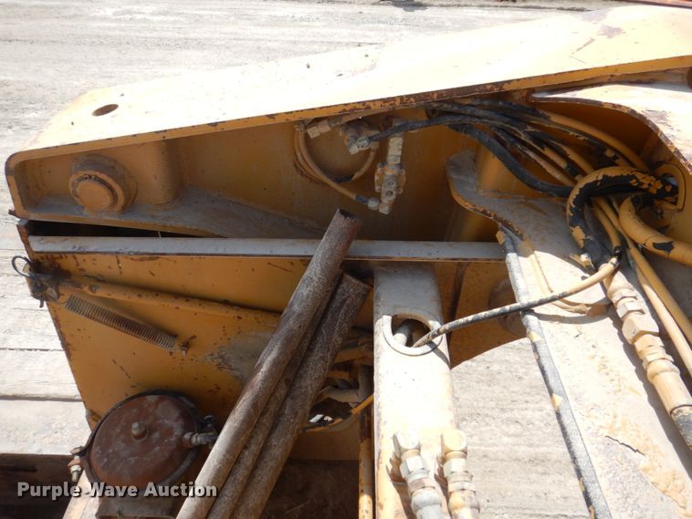 image for item MU9551 1999 Trail King TK80HDG  lowboy equipment trailer