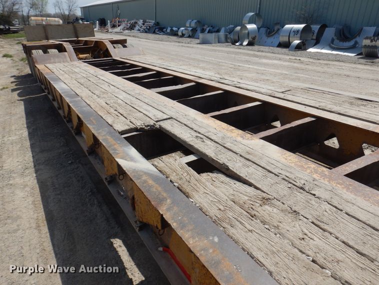 image for item MU9551 1999 Trail King TK80HDG  lowboy equipment trailer