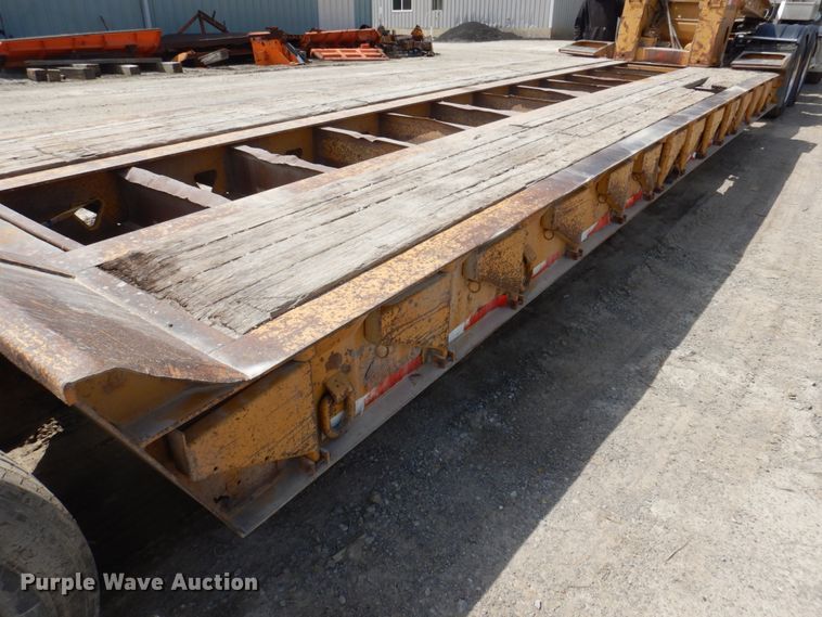 image for item MU9551 1999 Trail King TK80HDG  lowboy equipment trailer