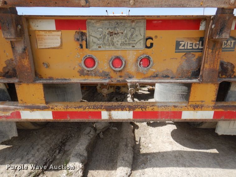 image for item MU9551 1999 Trail King TK80HDG  lowboy equipment trailer
