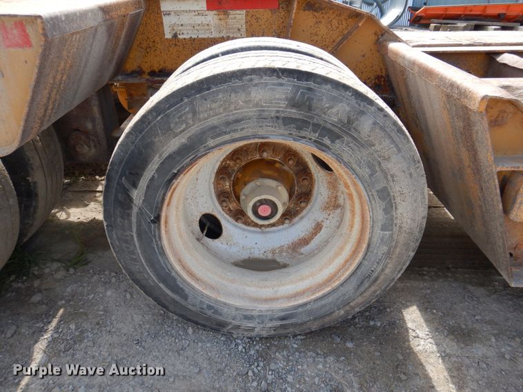 image for item MU9551 1999 Trail King TK80HDG  lowboy equipment trailer