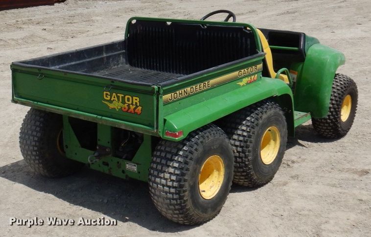 image for item MU9552 1997 John Deere Gator 6X4  utility vehicle