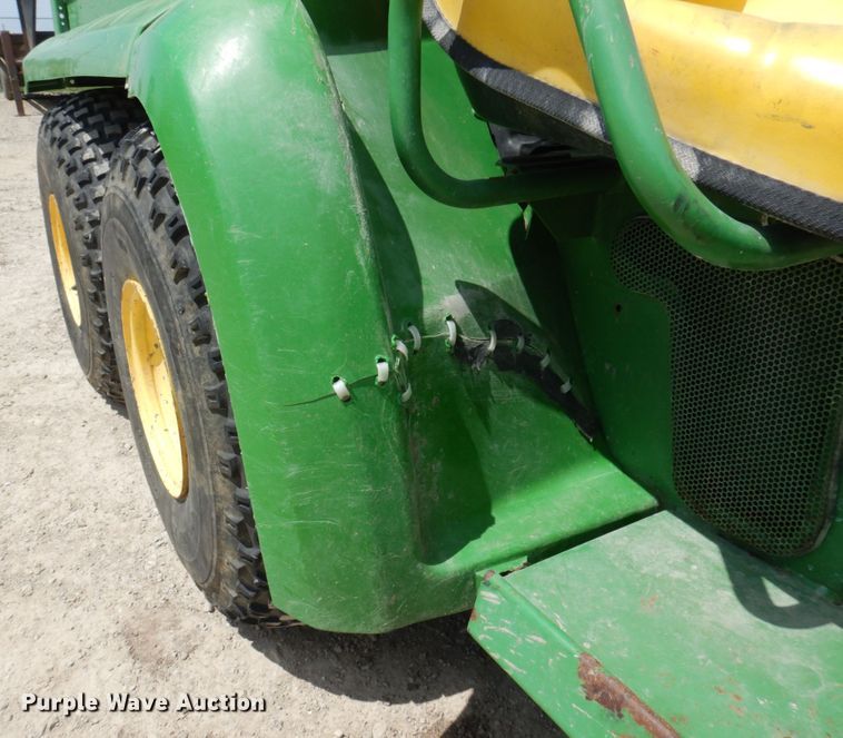 image for item MU9552 1997 John Deere Gator 6X4  utility vehicle