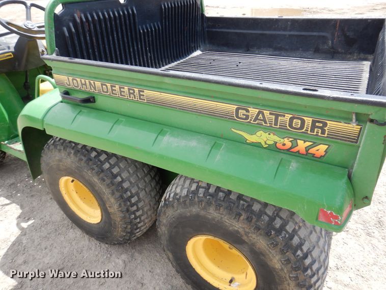 image for item MU9552 1997 John Deere Gator 6X4  utility vehicle