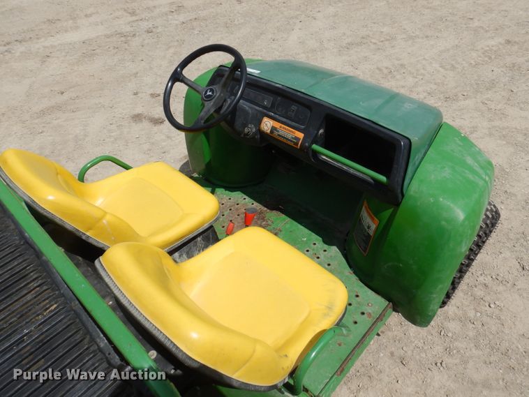 image for item MU9552 1997 John Deere Gator 6X4  utility vehicle