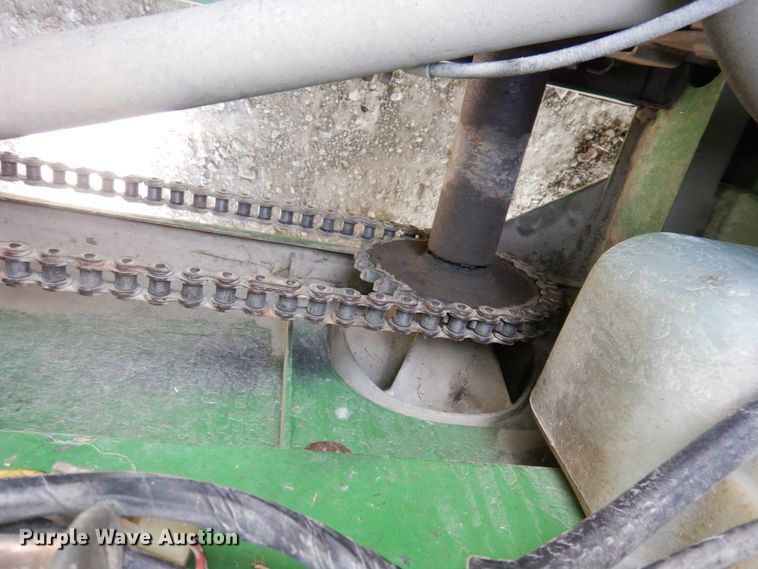 image for item MU9552 1997 John Deere Gator 6X4  utility vehicle