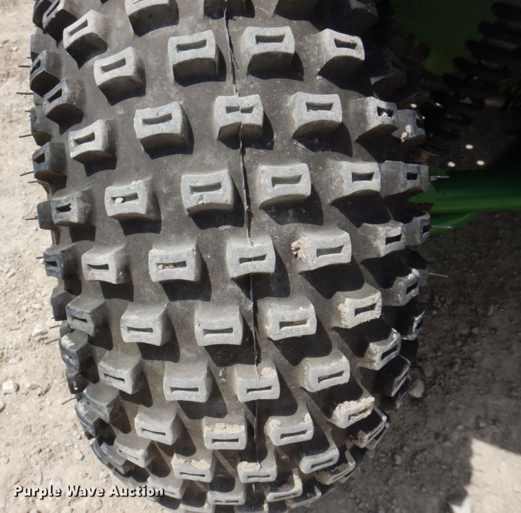 image for item MU9552 1997 John Deere Gator 6X4  utility vehicle